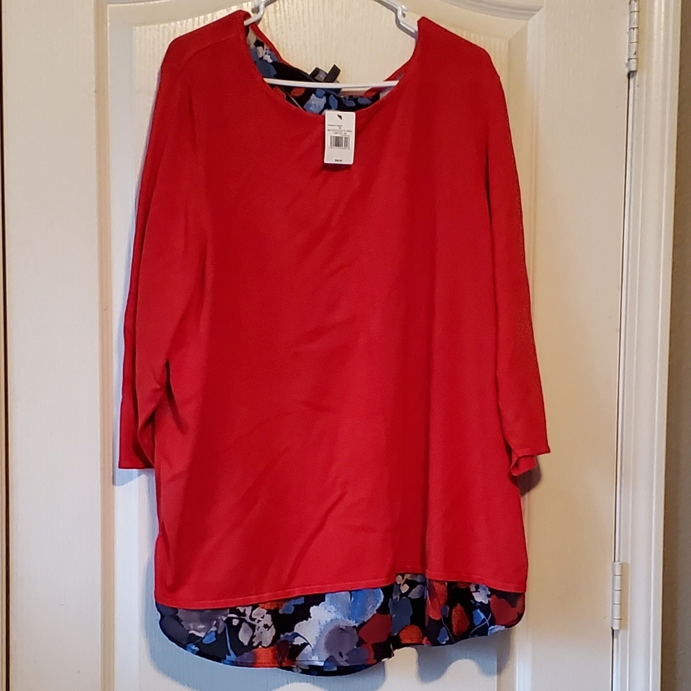 Sweater with peekaboo dark floral back plus